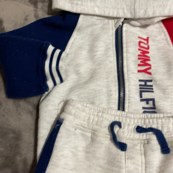 Tommy hilfiger - Picture 2 of 3